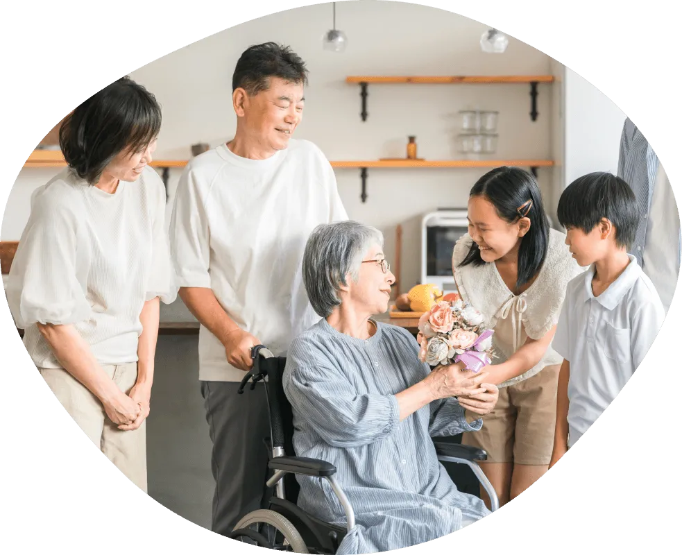 赤ちゃんから​お年寄りまでみんなの​「おとなり」に。